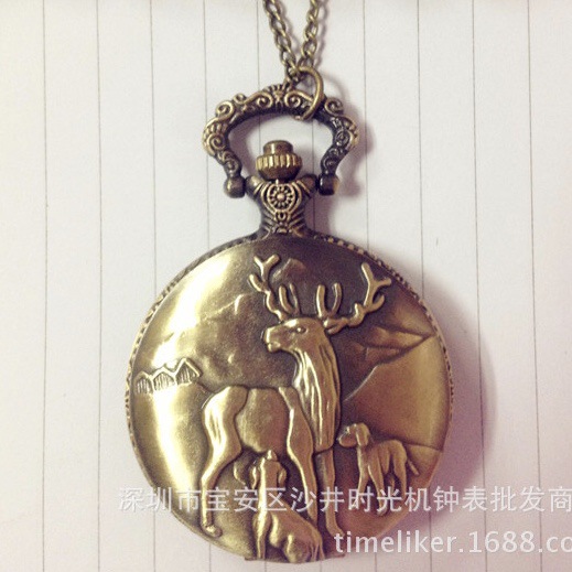 Christmas gift watch wholesale retro fashion elk large pocket watch sweater chain watch quartz watch factory direct sale