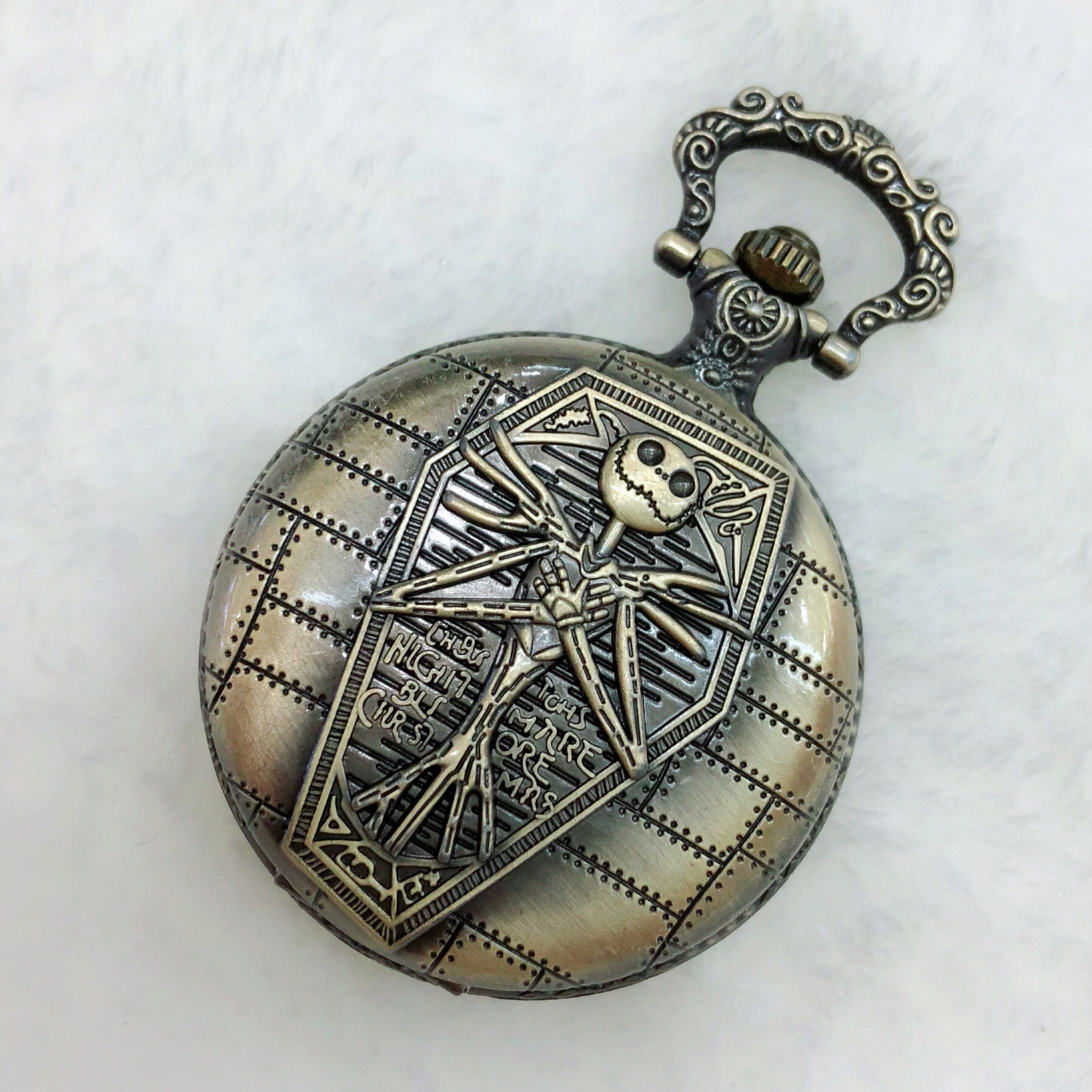 Classic Retro Christmas Fright Skull Pocket Watch Cartoon Anime Christmas Flip Wall Watch Fashion Gift Pocket Watch