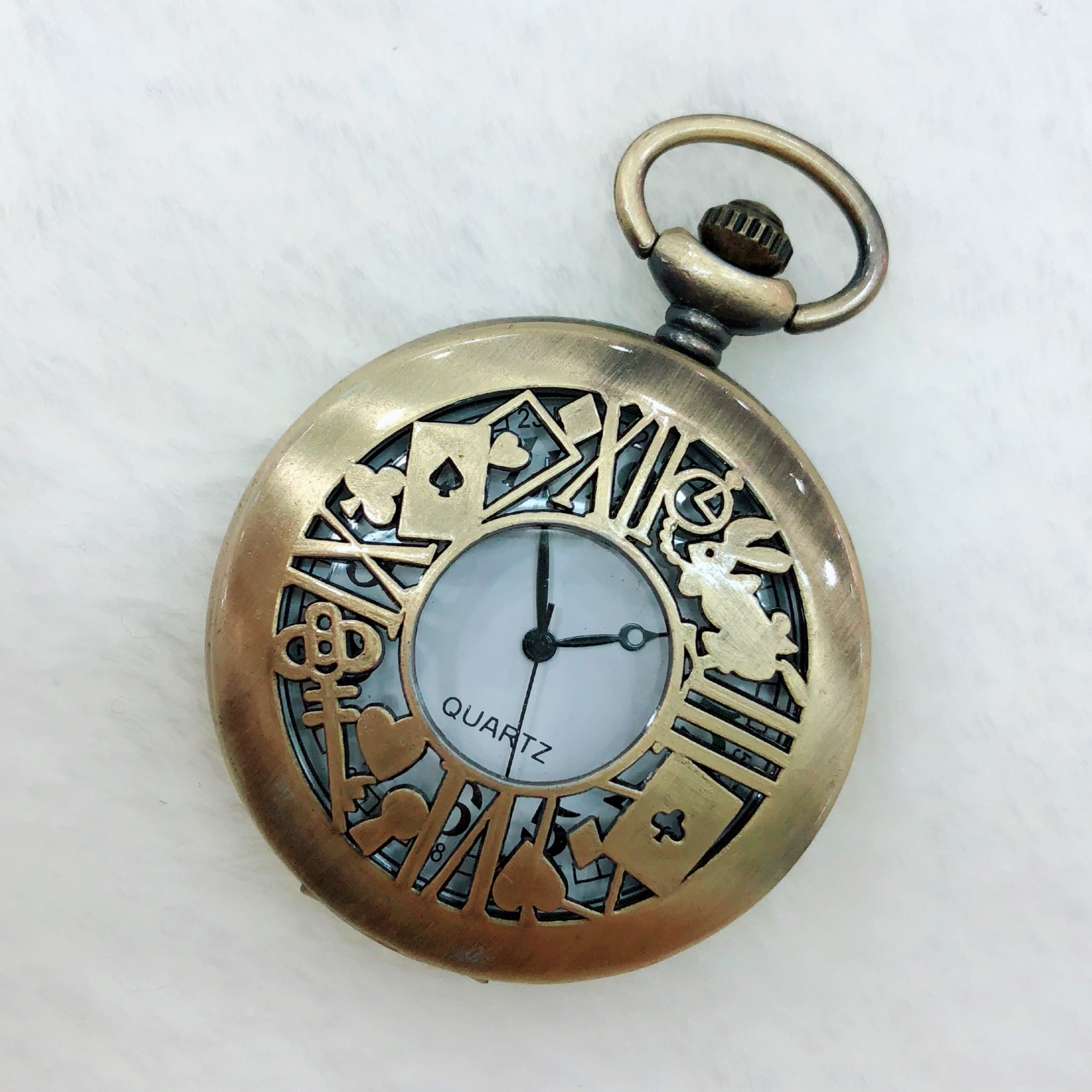 Foreign trade retro nostalgic small pocket watch little girl rabbit pocket watch hollow quartz watch fashion gift