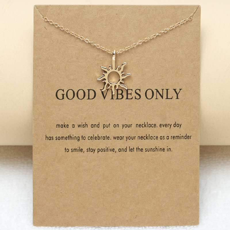 Cross-border exclusive supply of gold sun god necklace, light pendant, silver sun short necklace, women's spot wholesale card clavicle chain