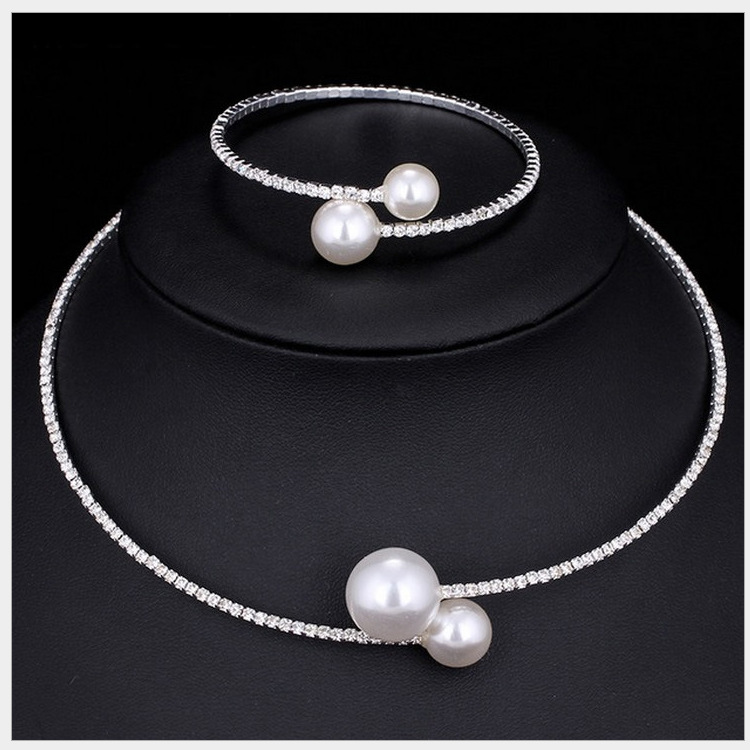 Full diamond pearl necklace for women, light luxury short style, personalized alloy acrylic open necklace, fashionable niche silver gold