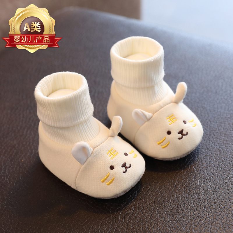 Baby shoes and socks, tiger head spring and autumn soft soles for male and female babies 3-9-12 months old, newborn shoes, cloth shoes, anti-falling in winter