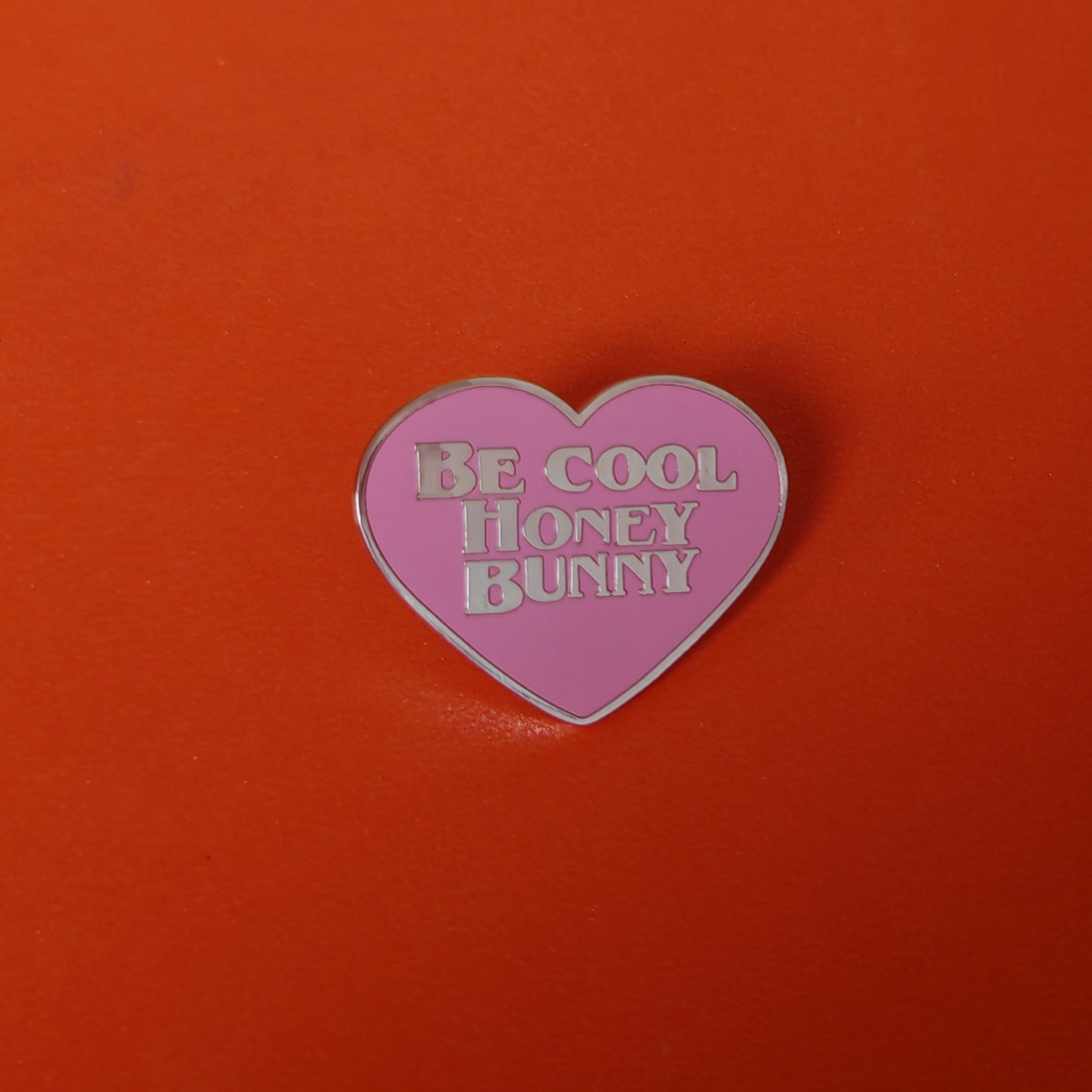 Creative Harry love brooch, cool metal enamel badge, fashionable lapel shirt pin, jewelry accessories