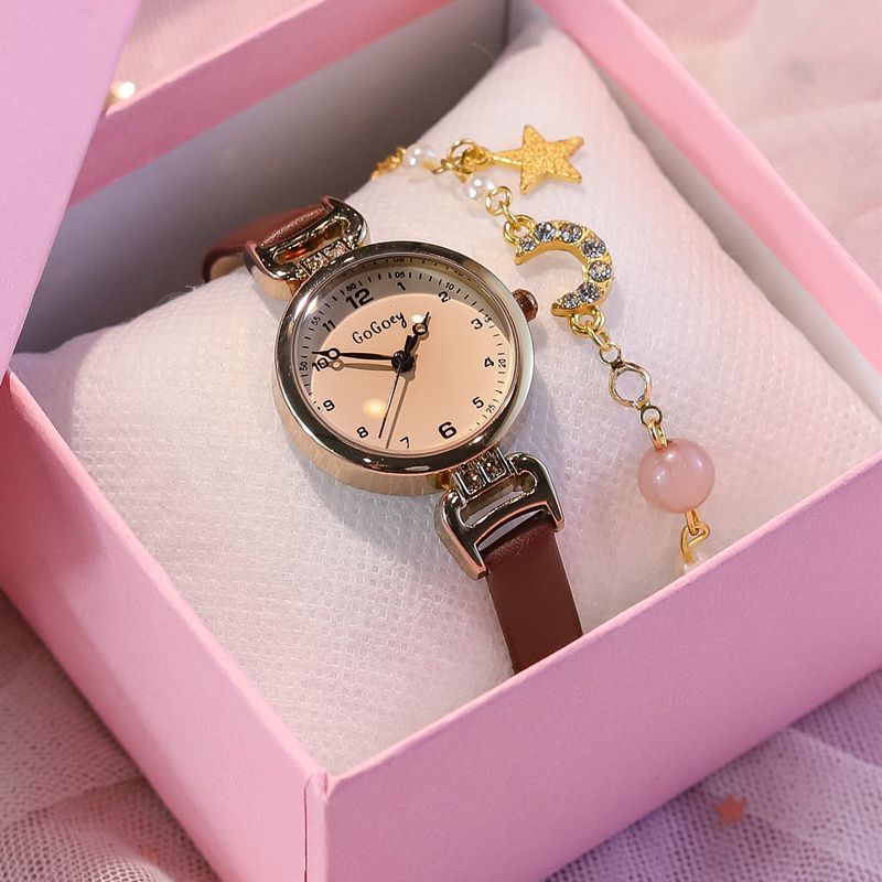 Retro watch for women 2025 new style women's student high-end sense ladies niche light luxury temperament small dial quartz