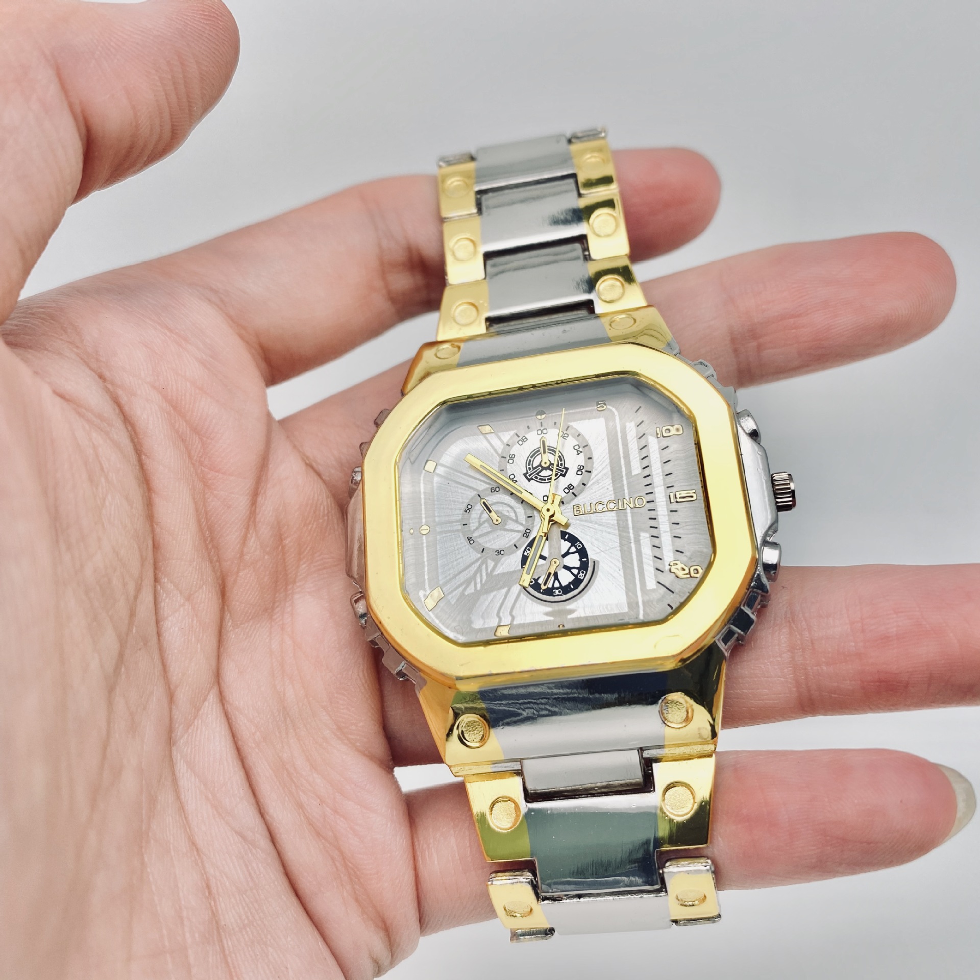 Foreign trade new men's watch steel band business watch men's fashion watch high-end boys' quartz watch manufacturer ready stock