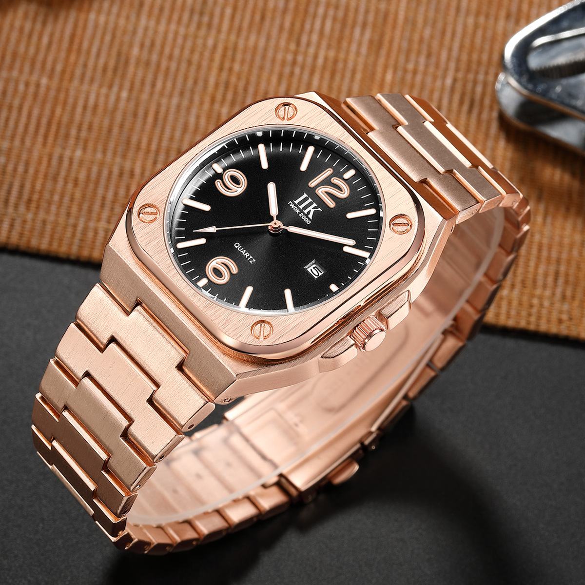 IIK 1382 cross-border popular watch men's watch luminous waterproof business casual quartz square men's watch wholesale