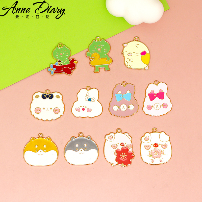 Cute animal avatar DIY jewelry accessories bear and rabbit alloy dripping oil necklace pendant bag decoration handmade