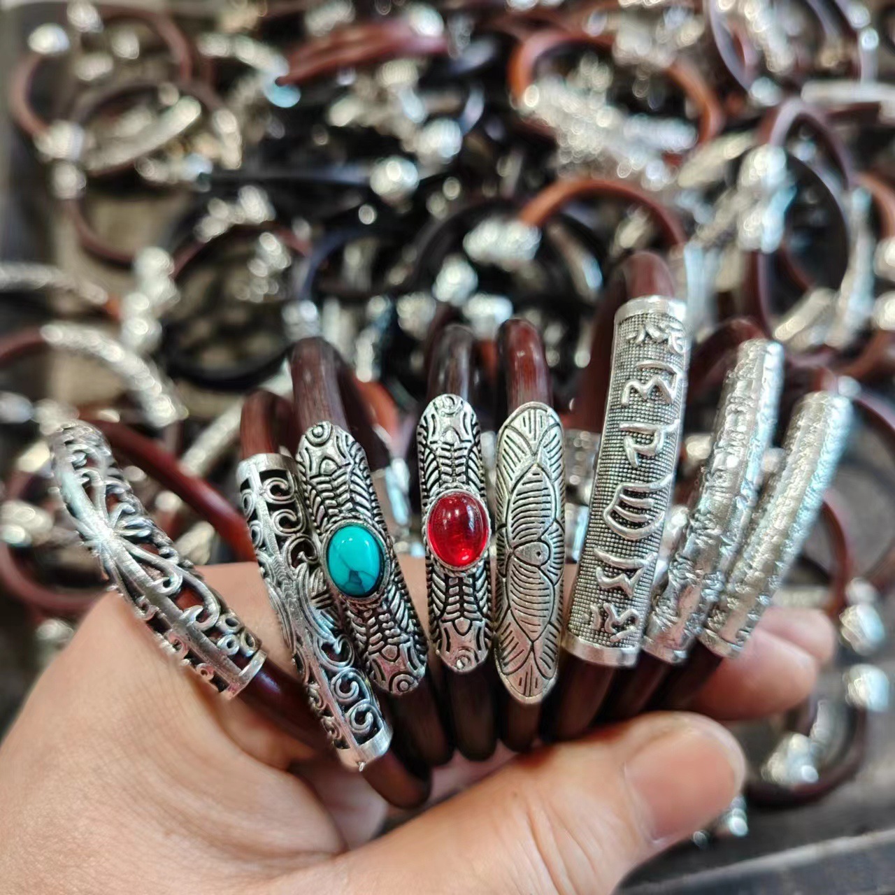 Tibet's authentic natural wild Milla sinensis bracelets, wholesale quantities, first-hand supply from manufacturers at special prices.