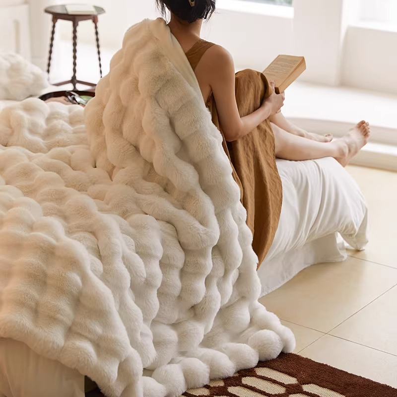 Tuscan Blanket Imitation Rabbit Blanket Bubble Velvet Blanket Double-sided Thickened Office Nap Blanket Sofa Cover Blanket