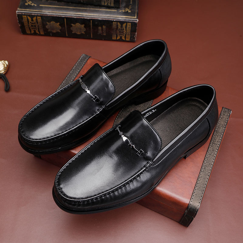 New loafers, casual business footwear, formal men's leather shoes, British low-top fashion slip-on genuine leather men's shoes
