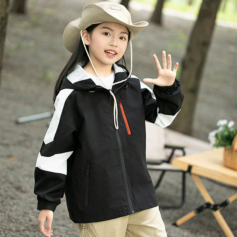 2025 Outdoor Sports Couple Jacket Parent-Child Wear Waterproof Windbreaker Coat Jacket Men's and Women's Hooded Jacket
