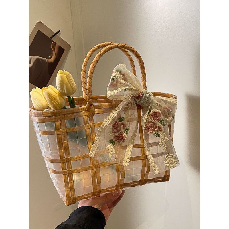 Souvenir female bridesmaid gift box girl heart high-end ins birthday gift box Mother's Day empty box basket handbag