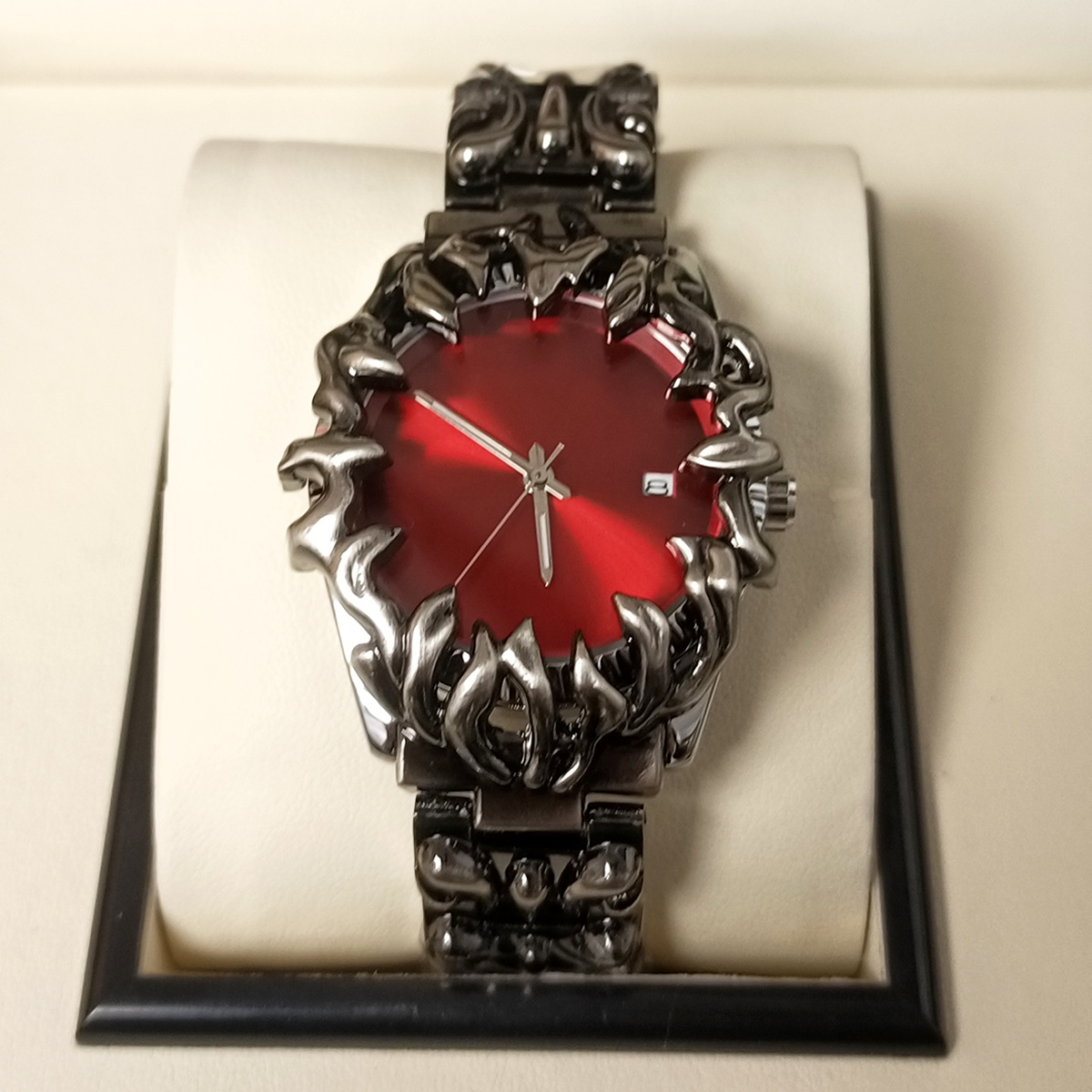 Original claw millennium watch men's fashion retro y2k European and American special-shaped high-end fashion brand ins niche quartz watch