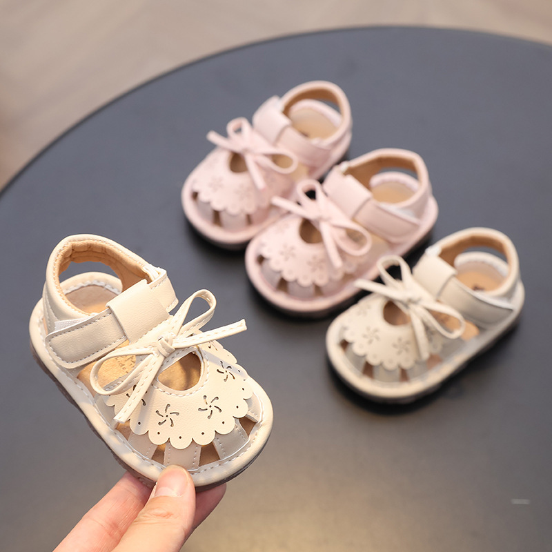 Baby girl princess shoes spring and summer 0-1 years old 2 Baotou screaming sandals soft bottom baby toddler shoes children hollow single