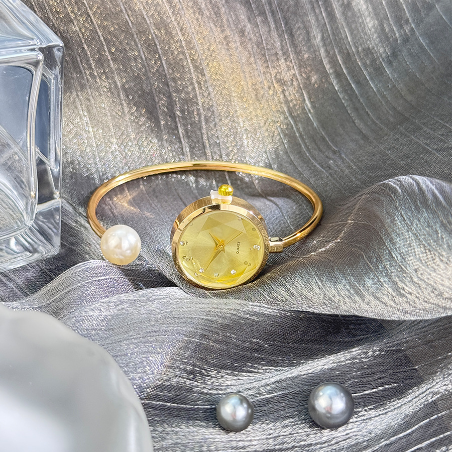 Cross-border popular super convenient bracelet for lazy people, pearl French romantic watch, three-dimensional glass sparkling diamond jewelry watch