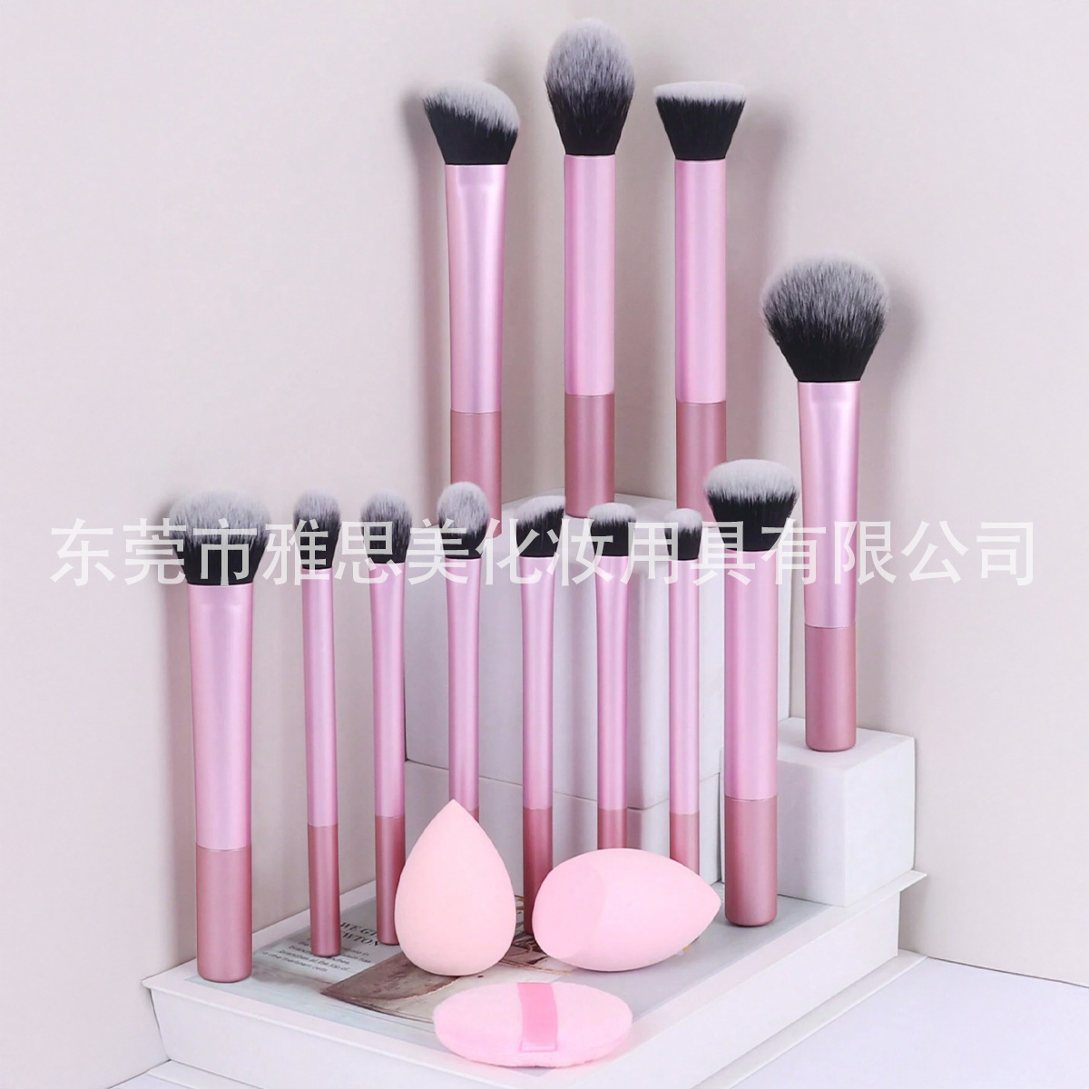 12-Piece Multifunctional Makeup Brush Set - Powder, Blush, Foundation, Eyeshadow, Contour Brush + Slant