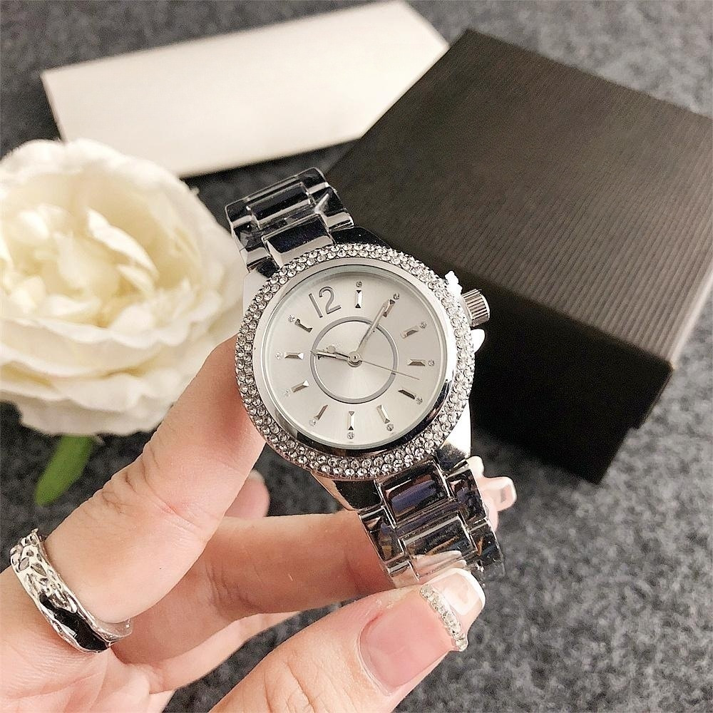 Watches for women, light luxury, simple temperament, internet celebrity fashion, popular rhinestone fashion quartz women's watch 2025 rose gold