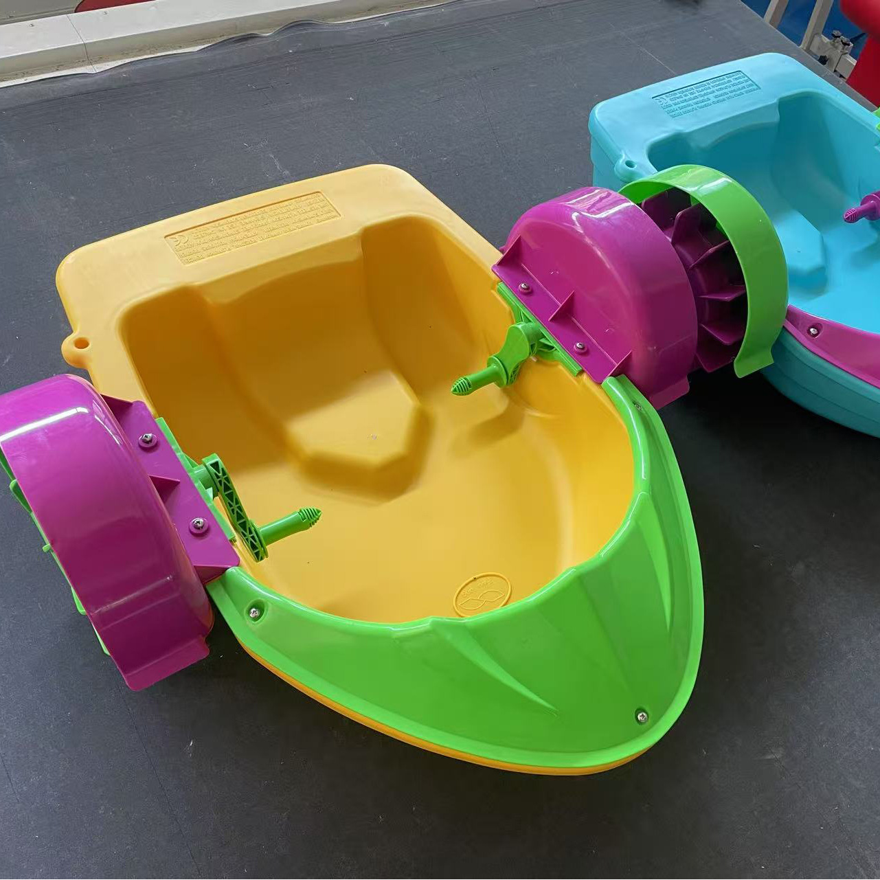 New children's water hand boat outdoor park paradise equipment inflatable pool swimming pool parent-child electric boat