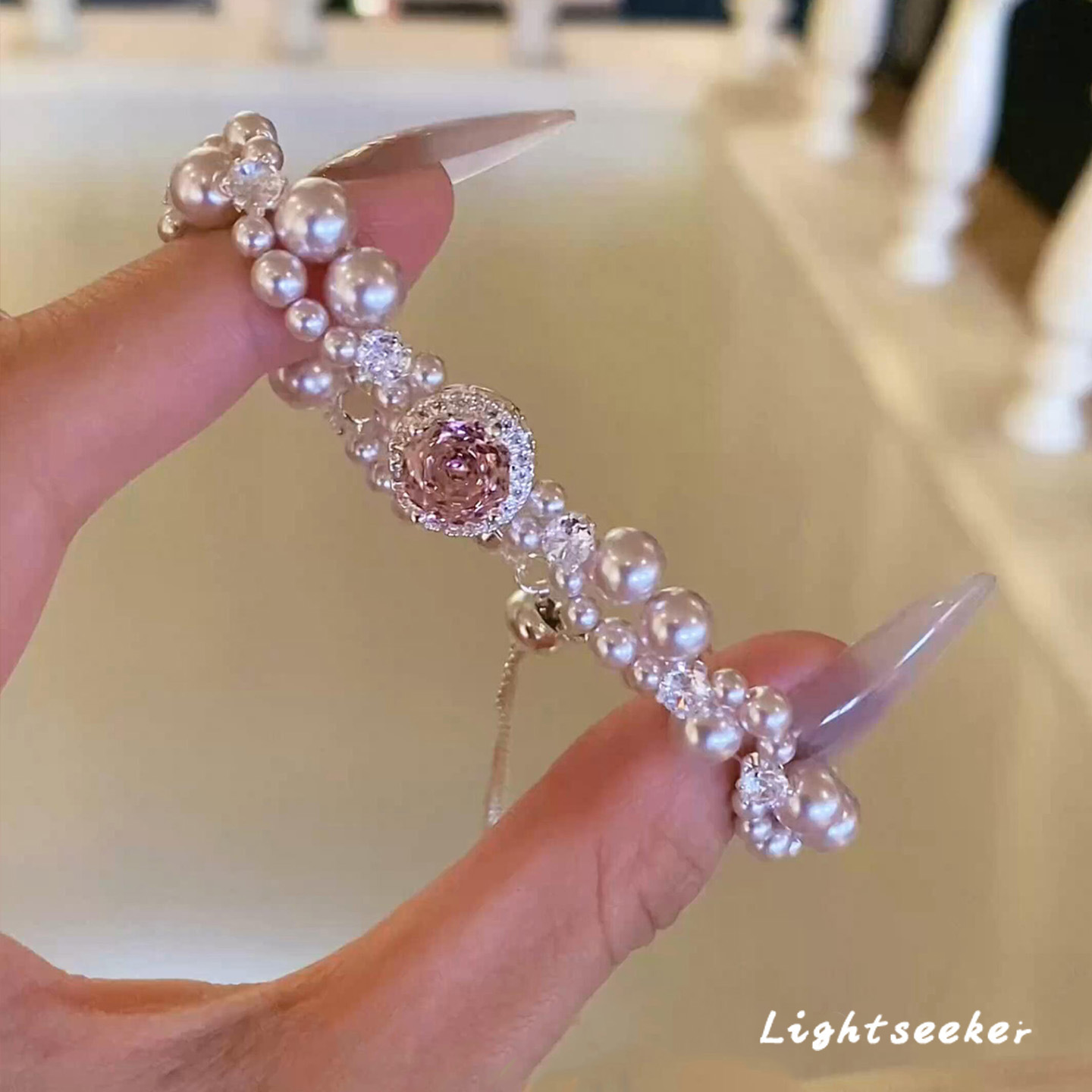 French style sparkling pink rose diamond pearl bracelet for women, sweet, fashionable, exquisite and high-value hand jewelry