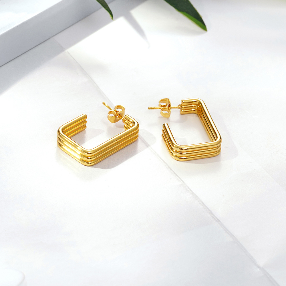 IMI European and American ins style cross-border hot sale extra large lightweight C-shaped creative earrings stainless steel YE305