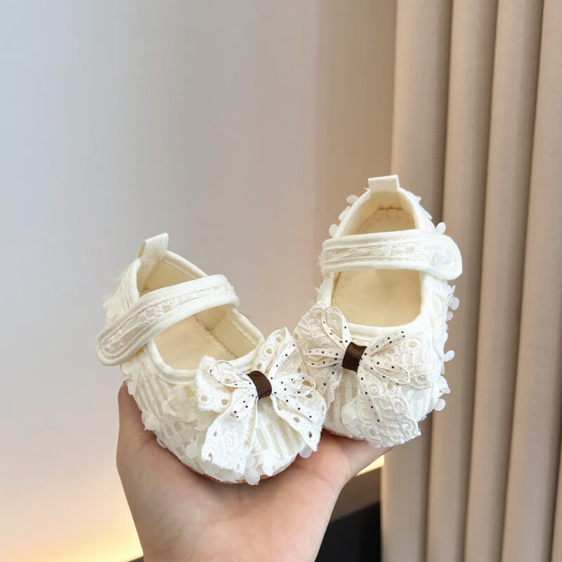 Spring and autumn baby shoes for baby girls 0 to 1 years old, soft-soled shoes, princess shoes, toddler shoes, 100-day-old cloth shoes, non-falling shoes
