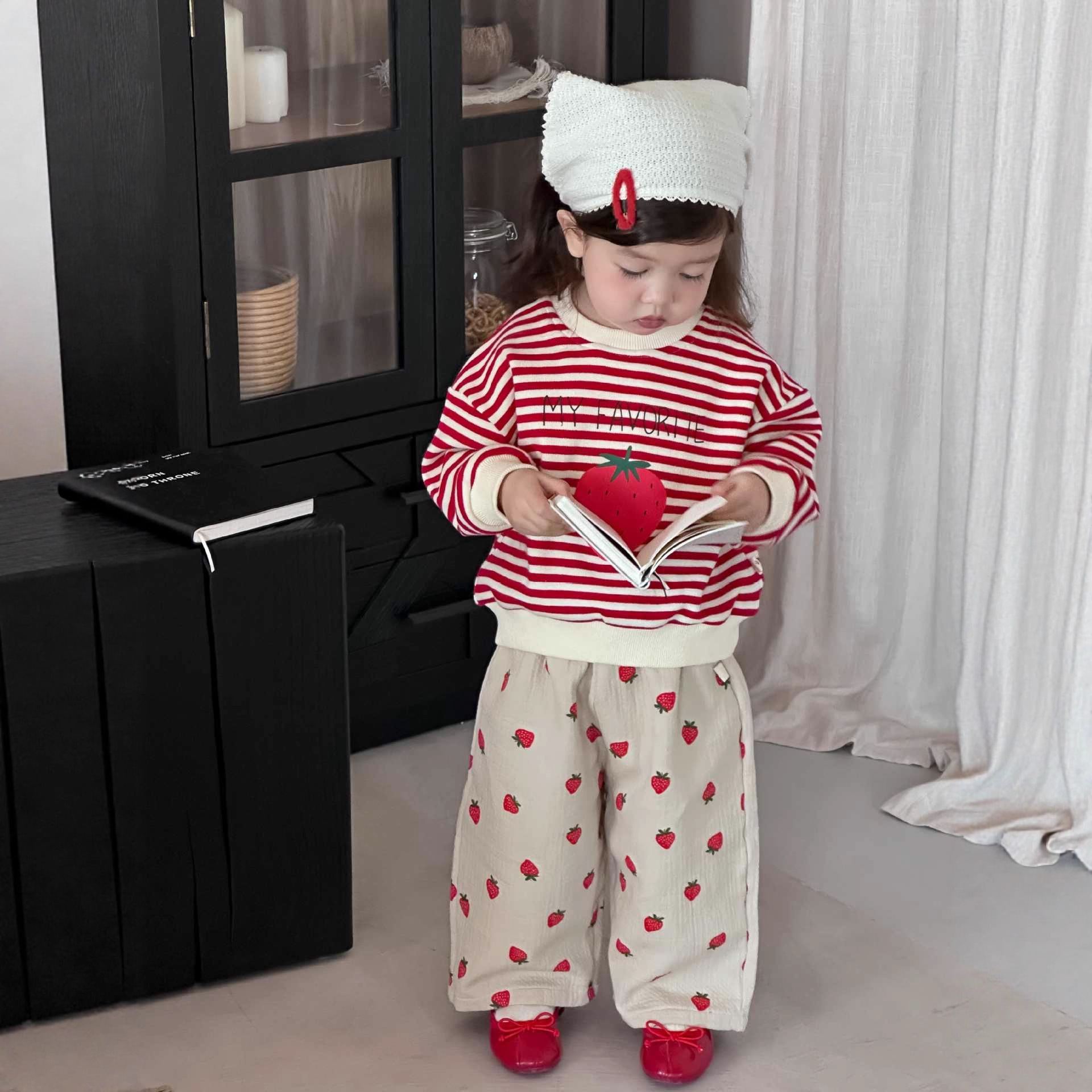 Infant spring clothing baby clothes children's clothing 2026 new Korean style children's clothing girls striped sweatshirt suit