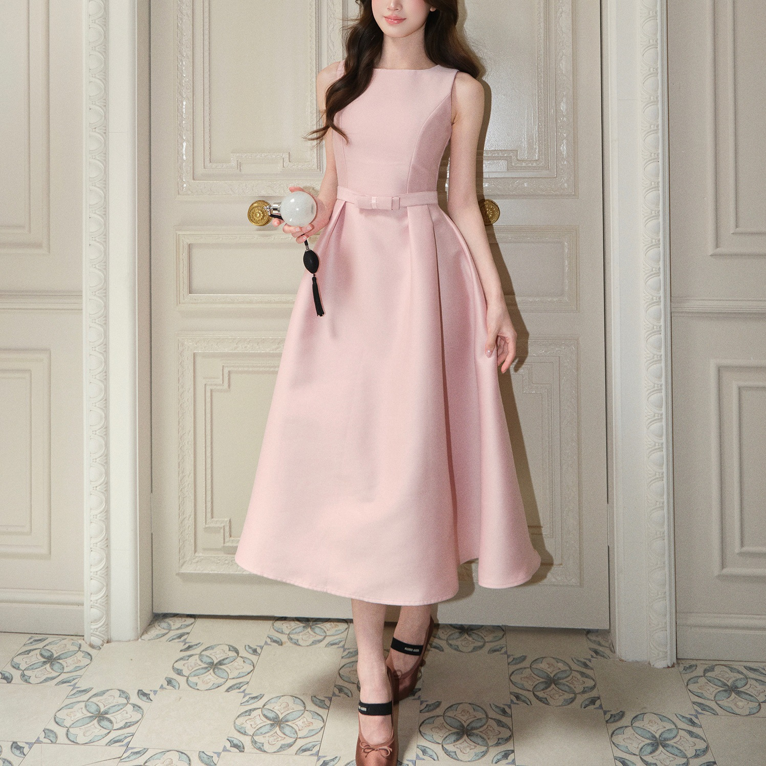 avenemen/Hepburn skirt/French waisted sleeveless dress with gold style high-end design mid-length dress