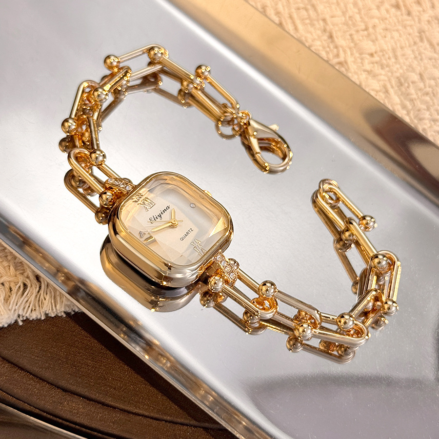 High-end niche bracelet watch, light luxury creative square multi-faceted glass quartz watch chain, middle-aged small watch
