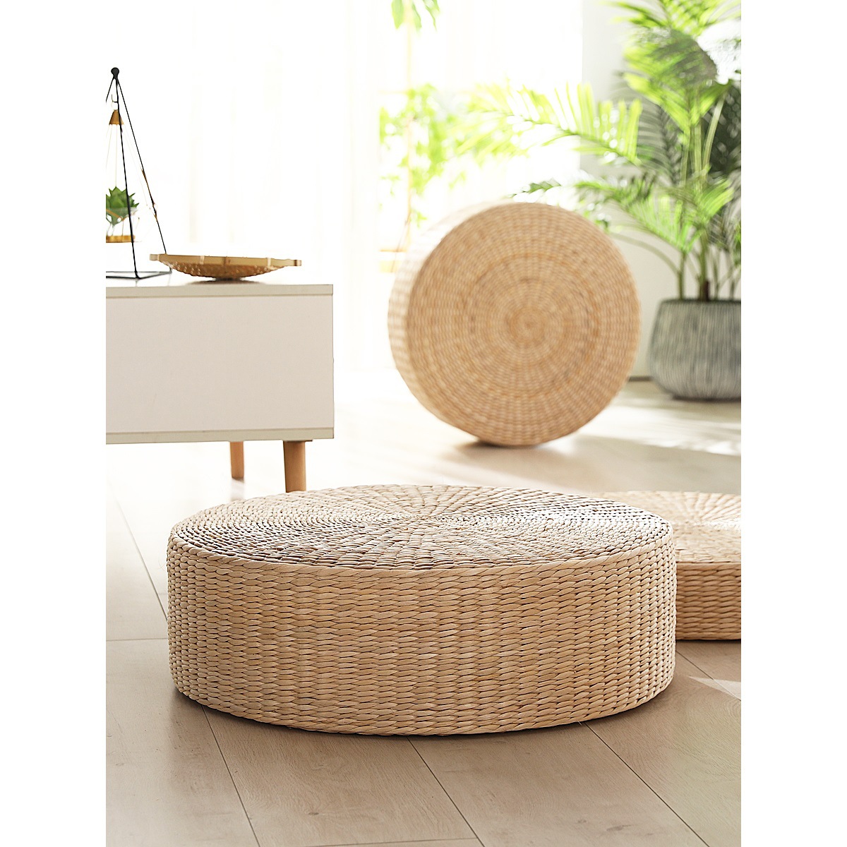 Straw futon tatami cushion floor household Japanese-style thickened meditation cushion bay window round lazy cushion