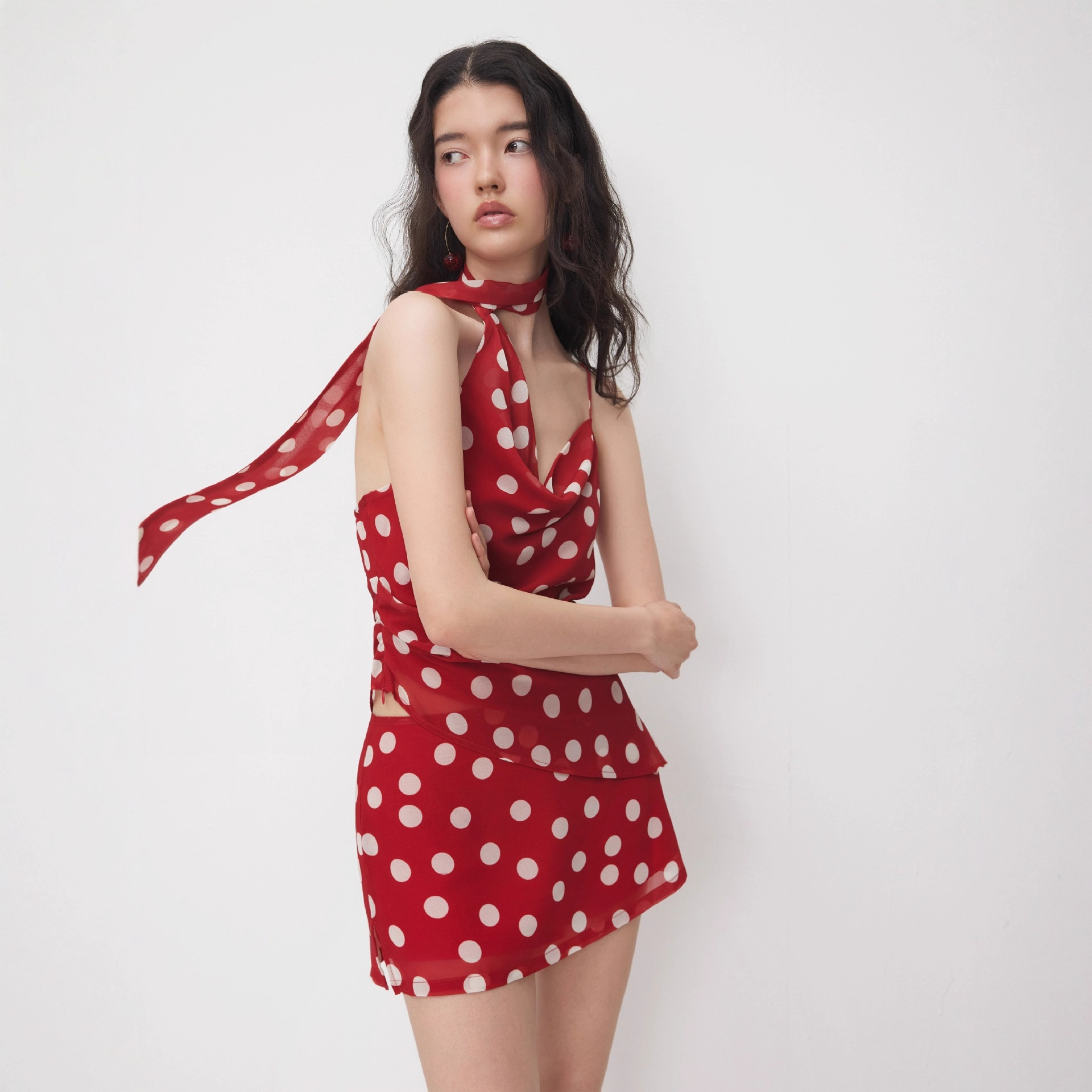 European and American cross-border summer sexy fashion slim polka dot two-piece elegant top suspender skirt women's suit